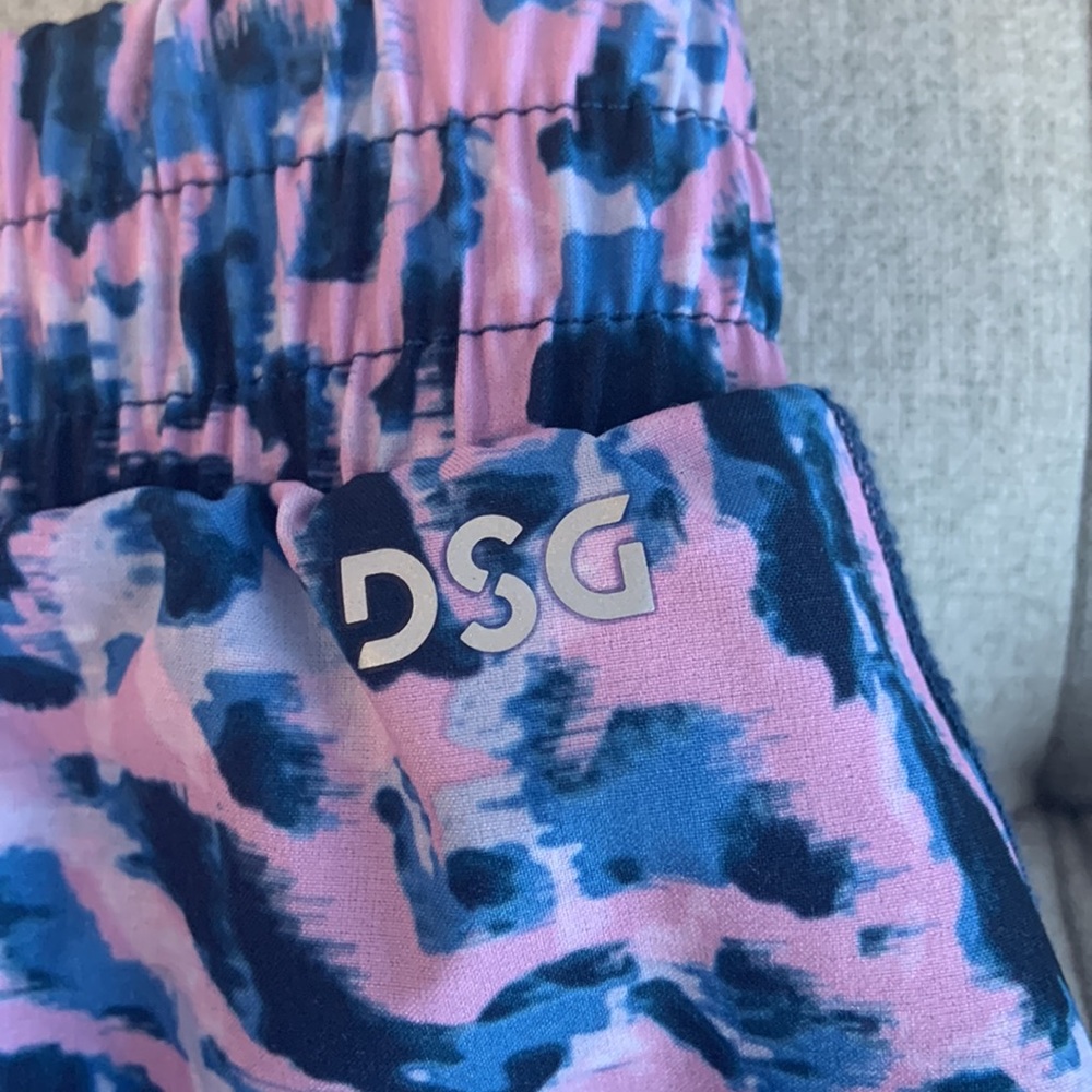 Shorts - Picture 6 of 8